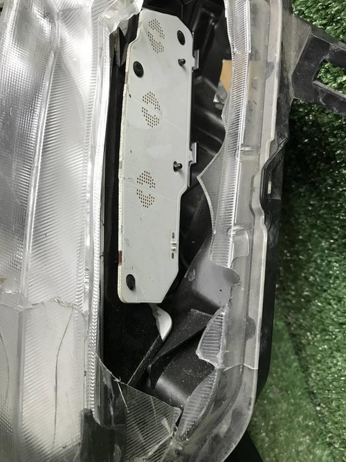 Битая Фара правая Nissan X-Trail T32 (17-22) LED