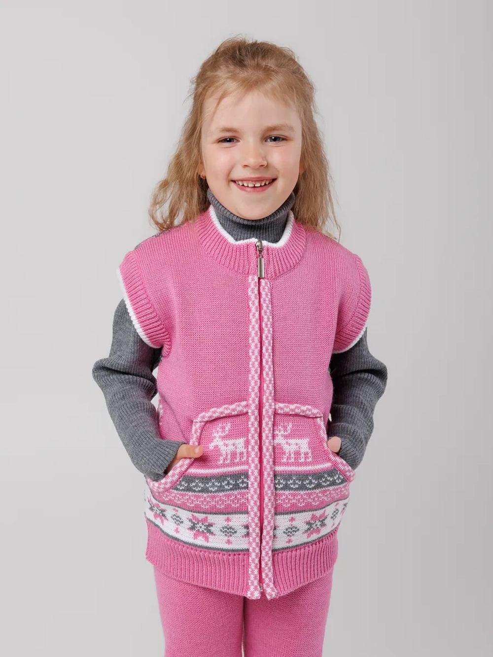 Жилетка вязаная на молнии