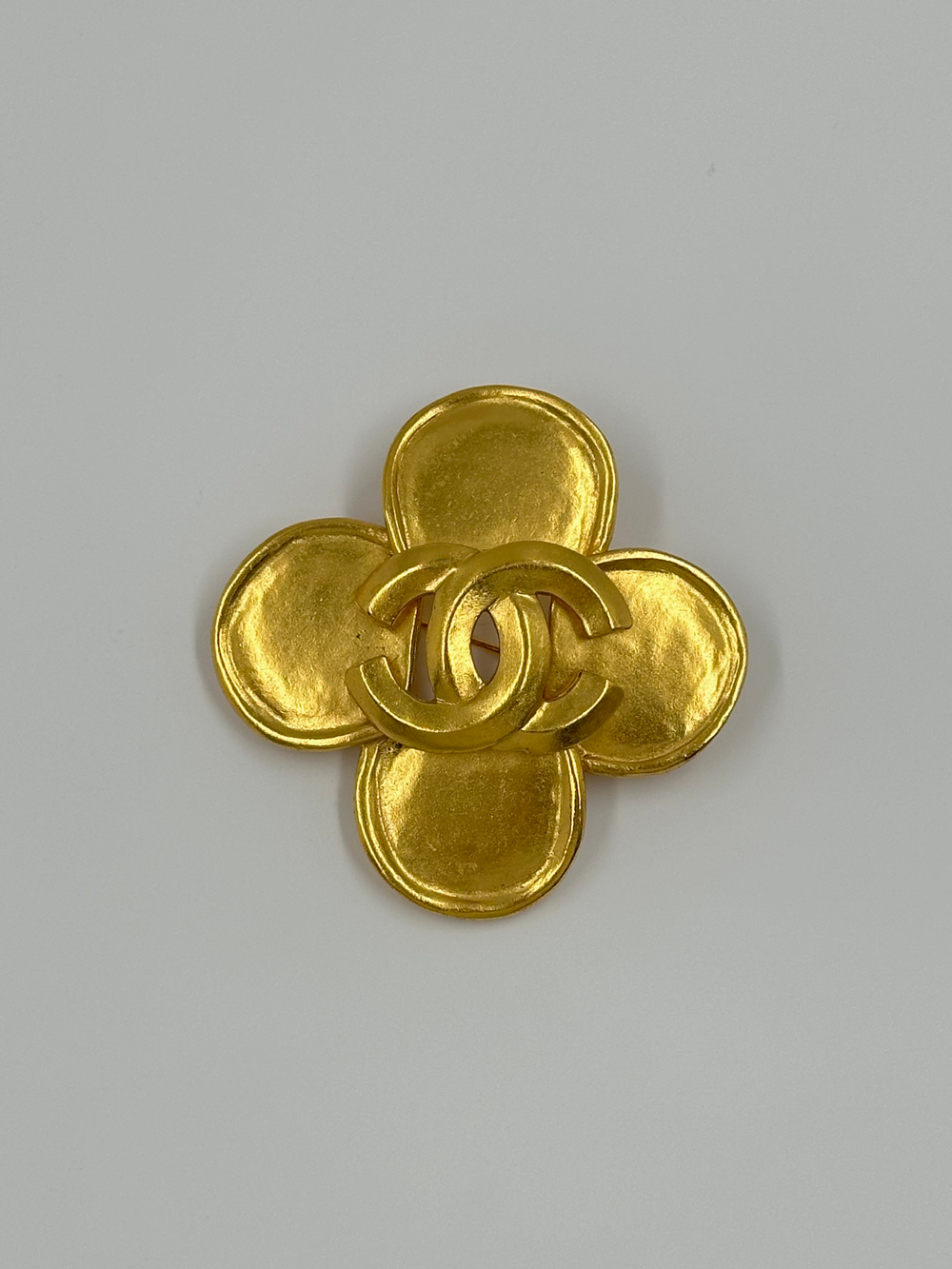 Брошь Chanel