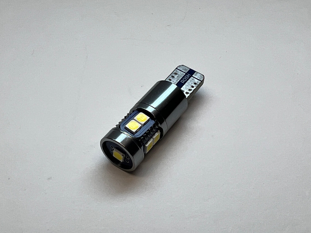 W5W (9 диодов) / Автолампа светодиодная, 12-24В (за 1 шт.)