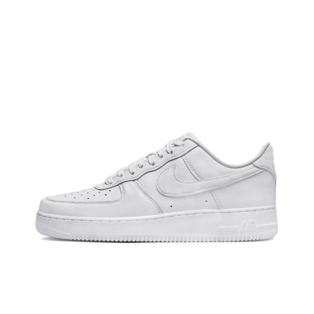 Мужские кроссовки Nike AIR FORCE 1 '07 FRESH