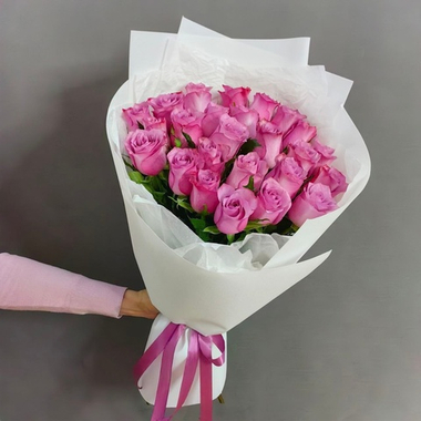 Букет из 25 сиреневых роз (Кения 60 см)