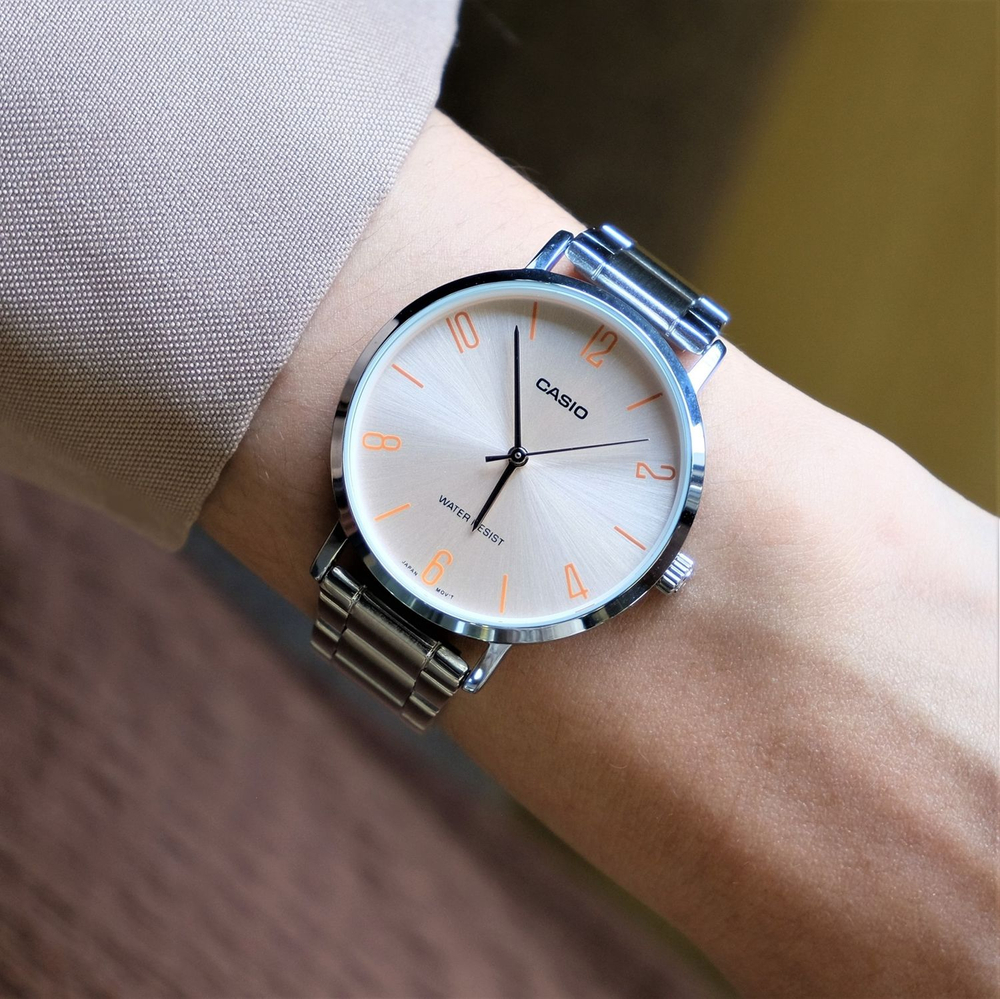 Женские наручные часы Casio LTP-VT01D-4B2