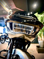 Harley-Davidson CVO Road Glide 121 (Raven Fade) 2025