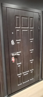 Дверь Входная Лабиринт Нью-Йорк С зеркалом 18 Бетон светлый