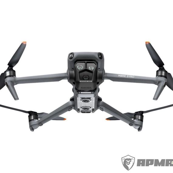 Квадрокоптер DJI Mavic 3 Pro Fly More Combo (DJI RC / с экраном)