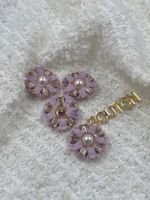 Пуговицы золотые со стразами и жемчугом в форме цветка с твидовой лавандовой тесьмой