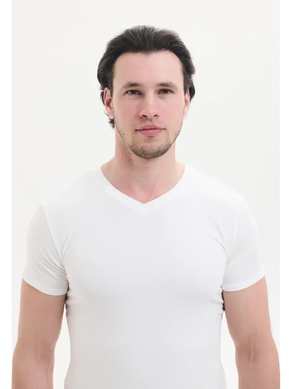 Футболка V-вырез однотонная облегающая