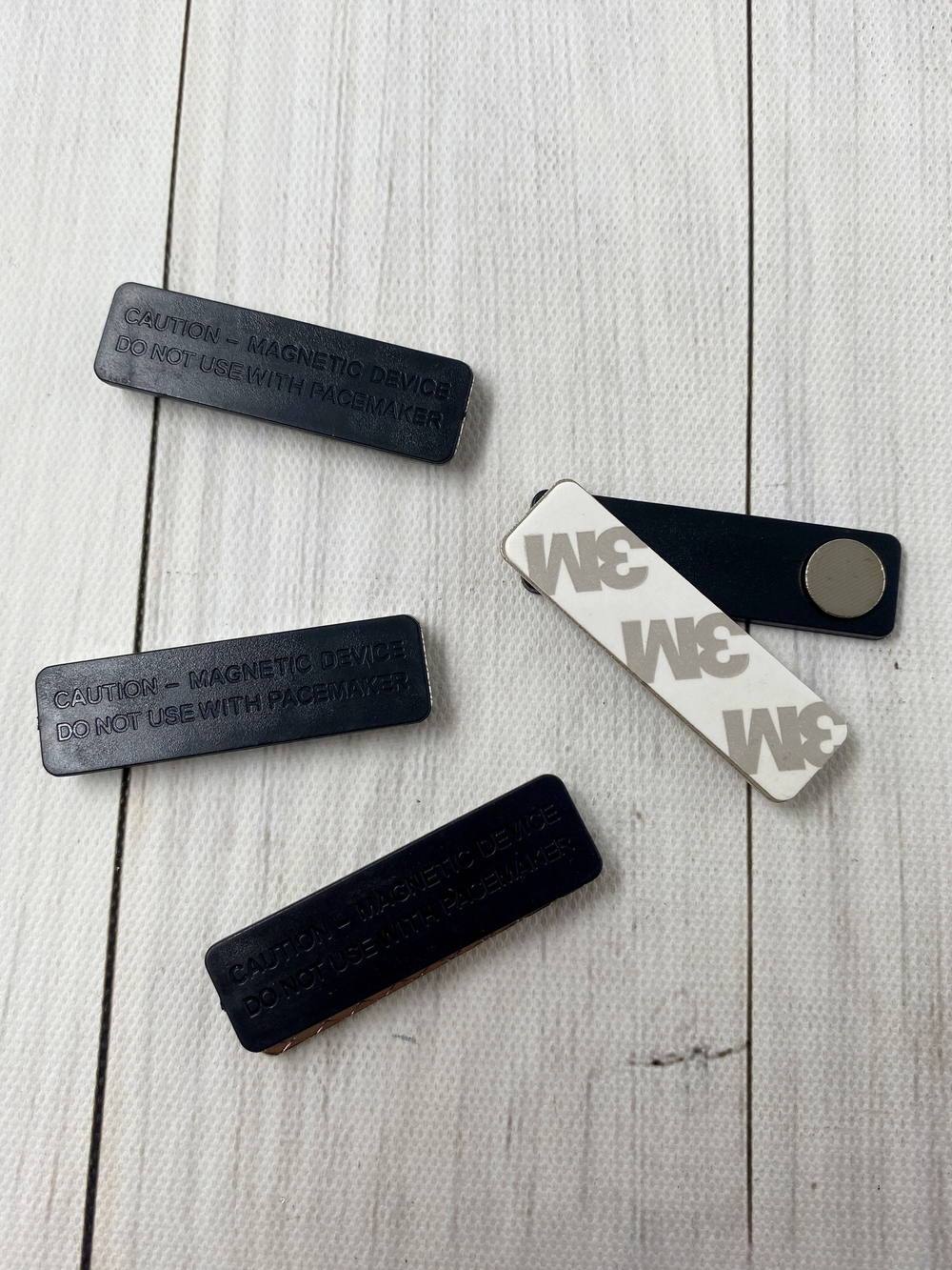 магнит для бейджа