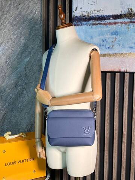 Сумка-мессенджер Louis Vuitton