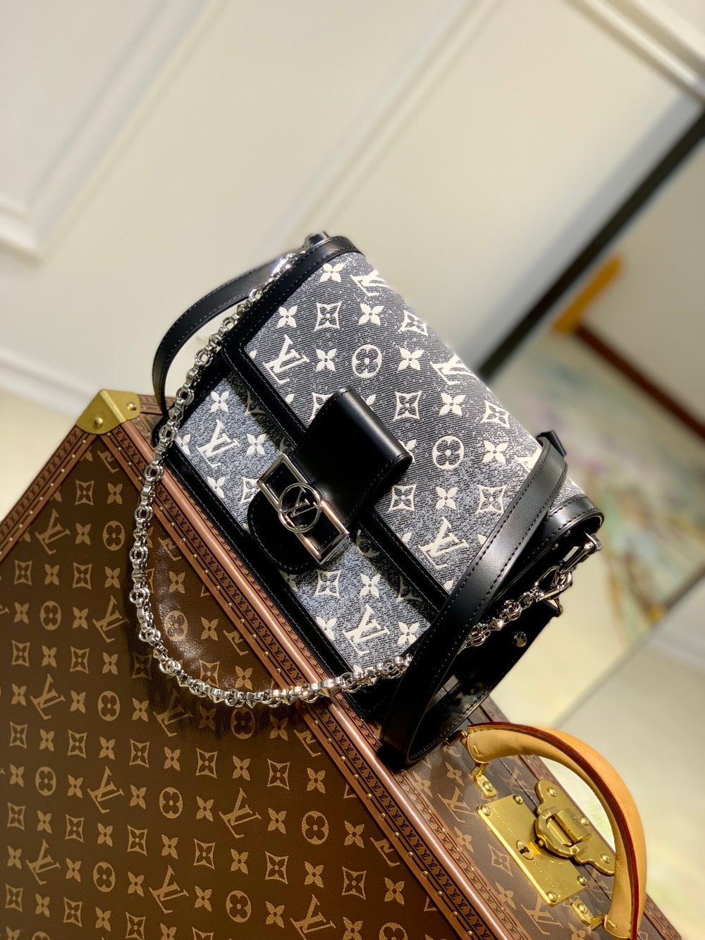Louis Vuitton Dauphine MM