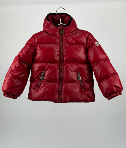 Пуховик Moncler