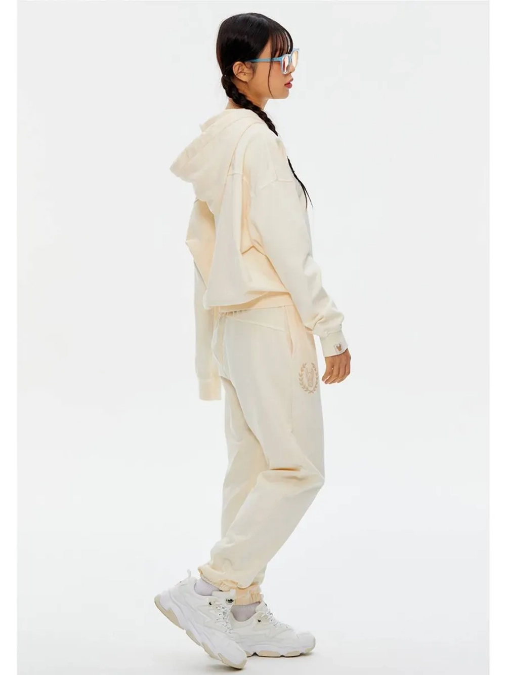 Брюки джоггеры с логотипом университета