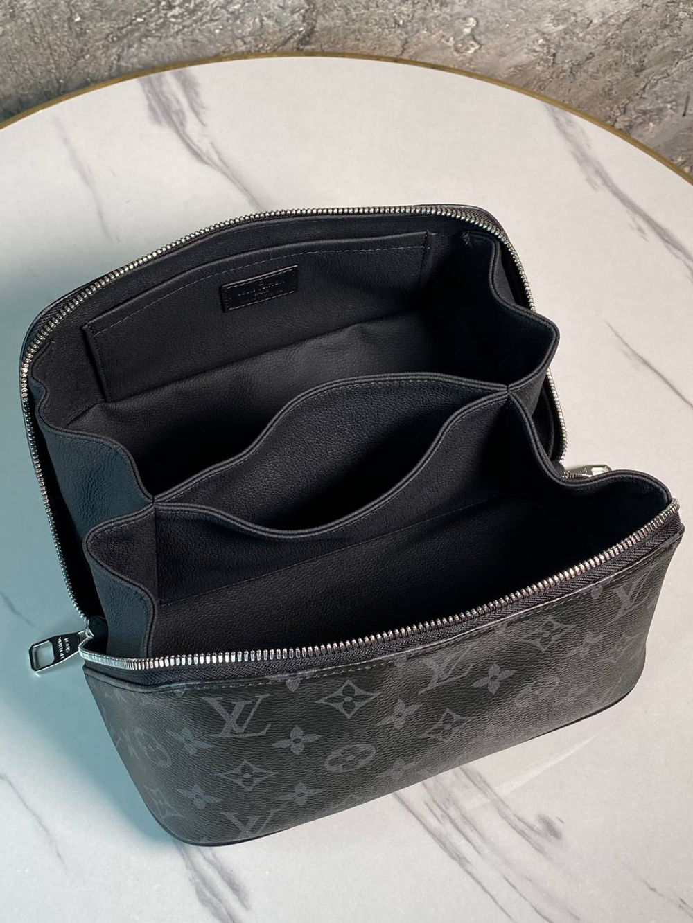Несессер Louis Vuitton