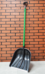 Лопата снеговая "Купец" 410*460мм с металл. крашеным черенком и V-обр ручкой