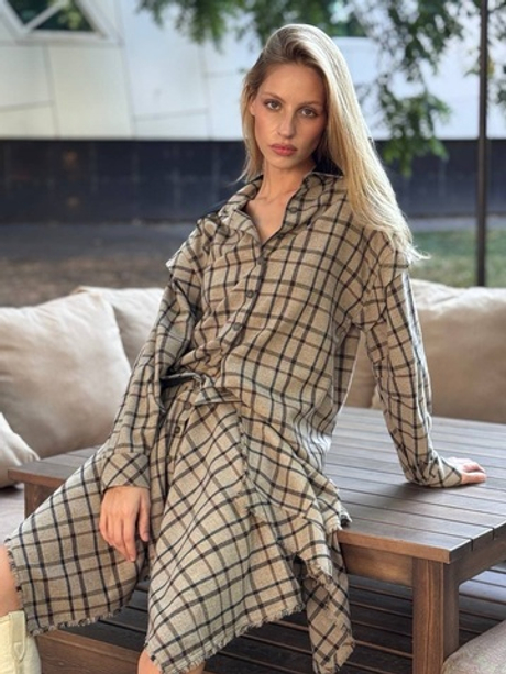 Рубашка в клетку с кожаным воротником