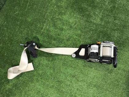 Ремень безопасности левый Mercedes C W238 (16-23)