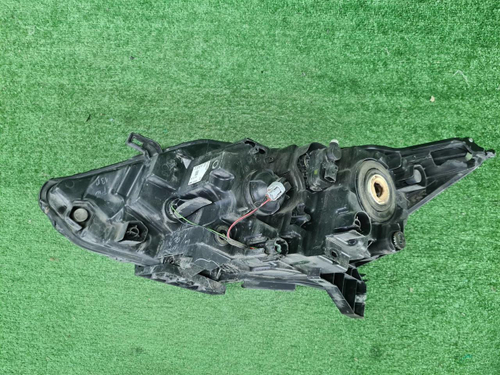 Битая Фара правая Nissan Qashqai J11 (2013-2019) галоген