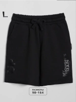 Спортивные шорты для мальчика в школу