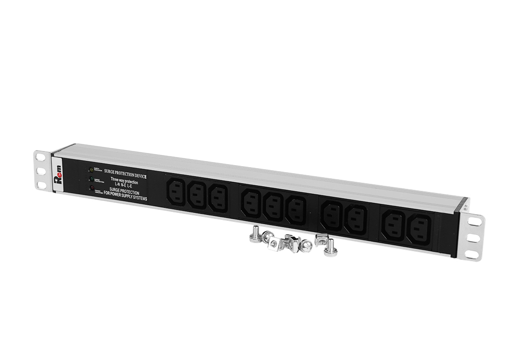 Блок розеток 19", 10 розеток ЦМО R-10-10C13-FI-440-Z
