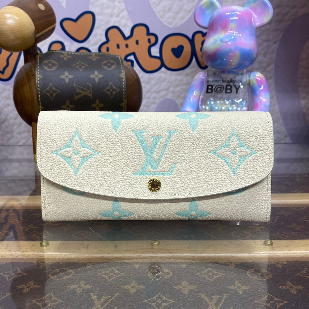 Louis Vuitton Emilie Wallet