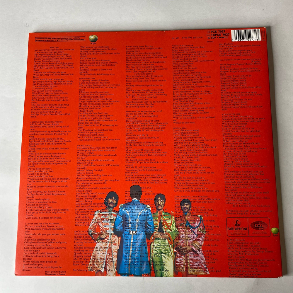 Винтажная виниловая пластинка LP The Beatles Sgt. Pepper's Lonely Hearts Club Band (Англия 1995)
