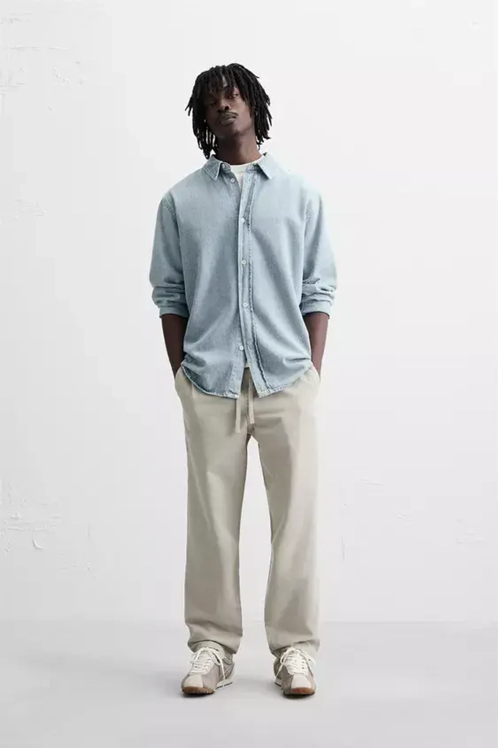 ZARA БРЮКИ-ДЖОГГЕРЫ ИЗ ТКАНИ С ЭФФЕКТОМ ПОТЕРТОСТИ, КАМЕННО-СЕРЫЙ