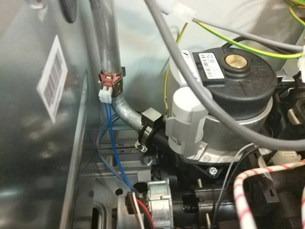 Настенный газовый котел Ariston CARES X 15 FF NG