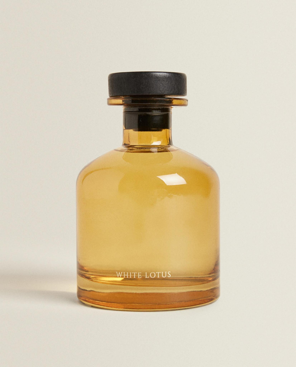 Zara Home WHITE LOTUS REED DIFFUSERS — ароматический диффузор с тростниковыми палочками, Белый Лотос, 250 мл