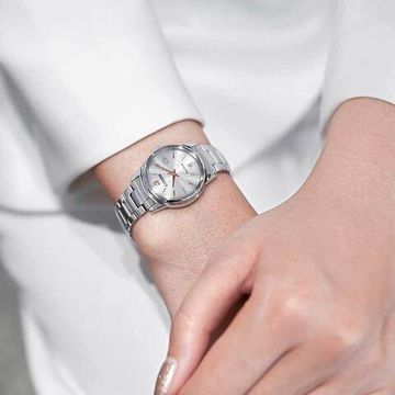 Наручные часы Citizen EW2318-73A