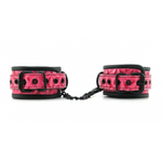 Наручники на цепочке Luxury fetish красные