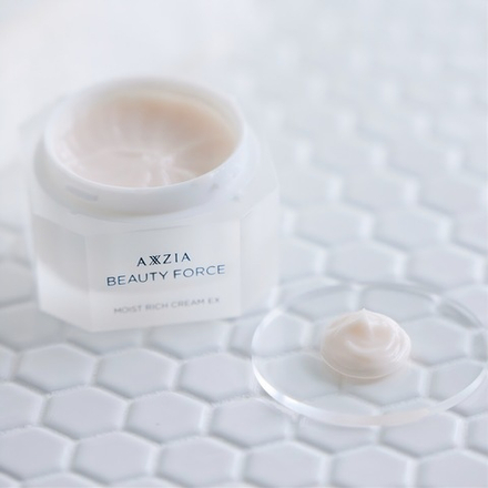 Увлажняющий крем с морскими экстрактами AXXZIA Beauty Force Moist Rich Cream EX