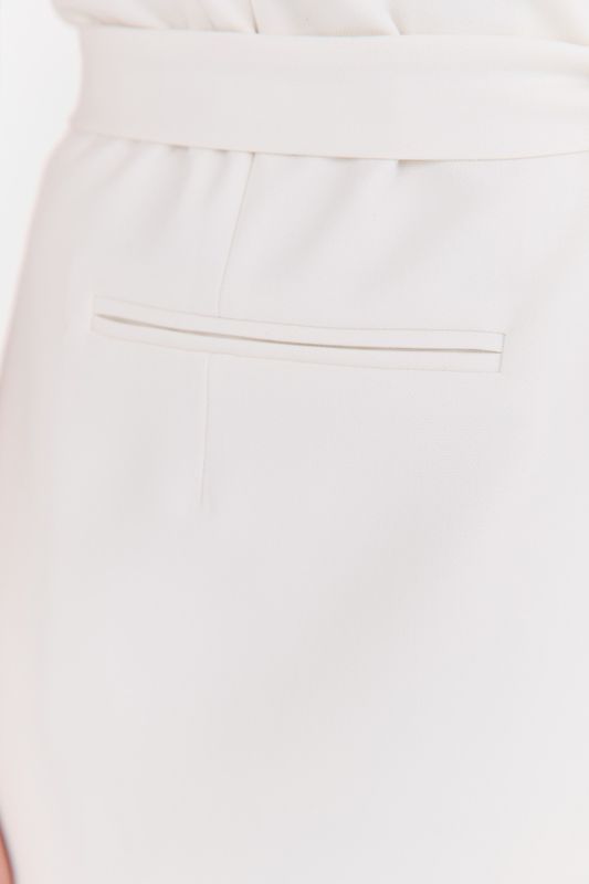 Жилет удлиненный на завязках, молочный