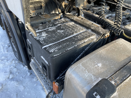 Крышка ящика АКБ 2020г.