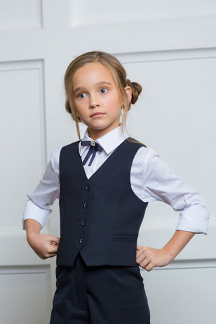 Жилет для девочки классика