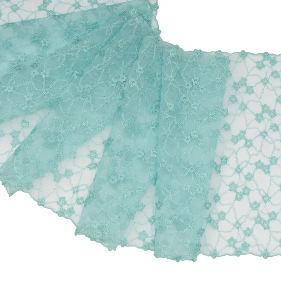 Вышивка на сетке ментол 21 см