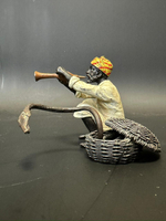 Бронзовая скульптура в стиле Венской бронзы «Укротитель змей»