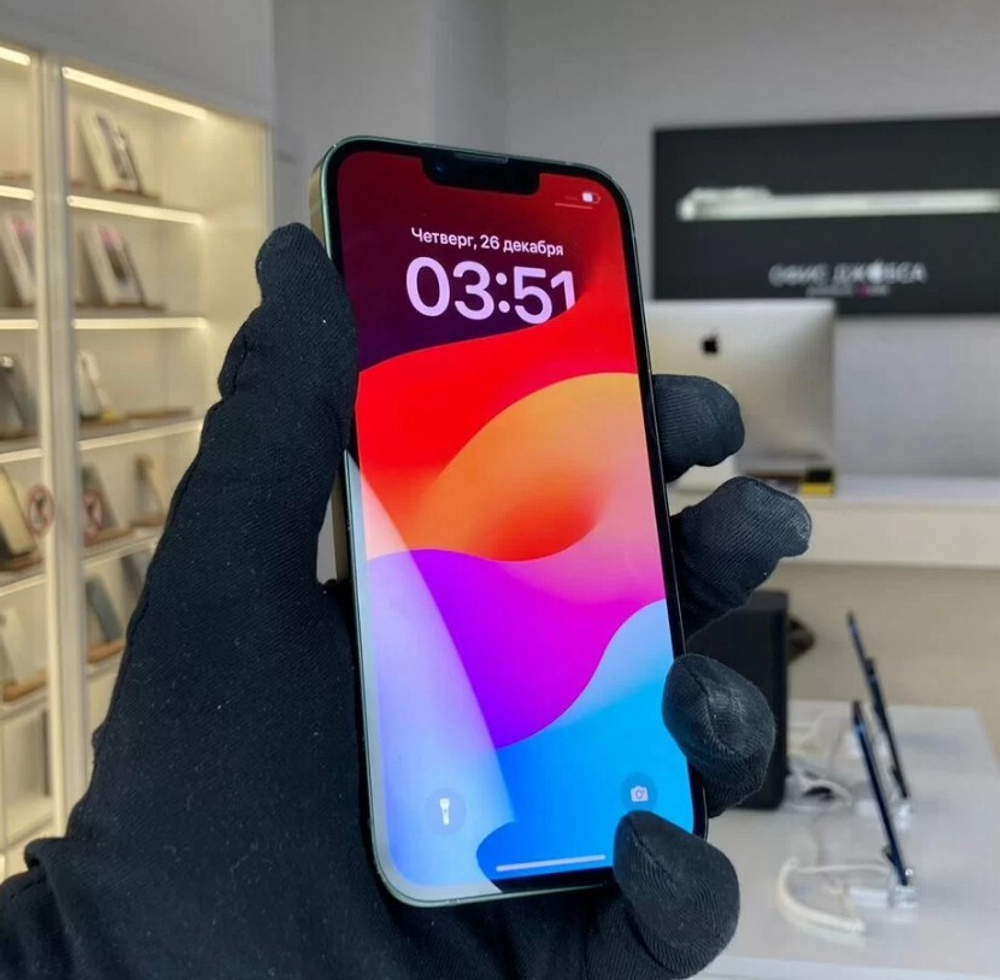 iPhone 13, 256 ГБ б/у