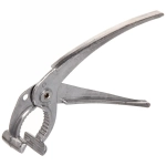 Орехокол металлический изогнутый