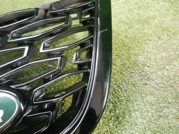 Решетка радиатора Land-Rover Discovery 5 (2016-2021) Dynamic