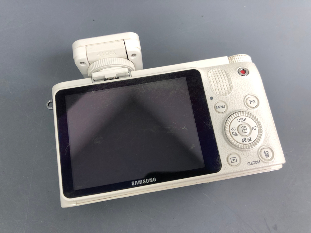 Samsung NX1000 Kit 20-50mm II ED 3.5-5.6 i-Function