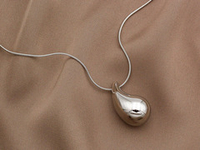 Кулон "Капля" 27мм, на стальной цепочке