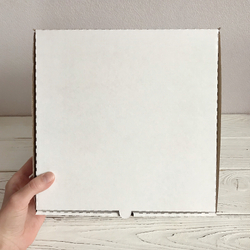 Коробка 24х24х6 см, белая