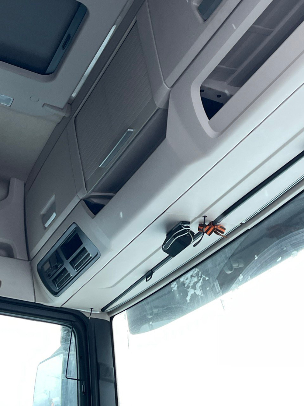 SITRAK C7H 6x4 Седельный тягач ZZ4256V364HE (Дизельный, 12,4 л, 480 л.с., АТ)
