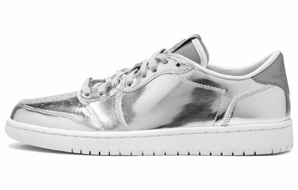 Кроссовки Jordan Air Jordan 1 Retro Low Pinnacle Metallic Silver