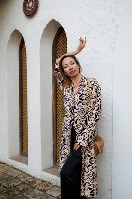 Рубашка "Бежево-Черный принт"