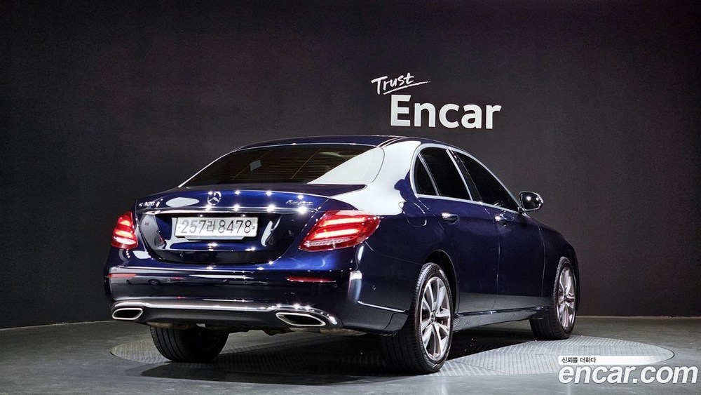Mercedes-Benz E-Class W213 E300 4MATIC Exclusive (02.2020)