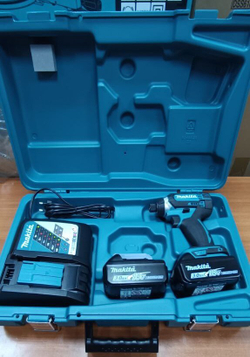 Аккумуляторный ударный шуруповерт Makita DTD152RFE