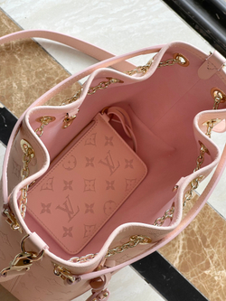 Louis Vuitton Bundle