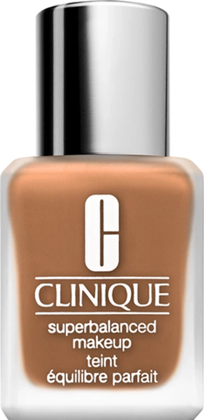 Clinique Superbalanced Makeup WN 114 Golden 30 ml